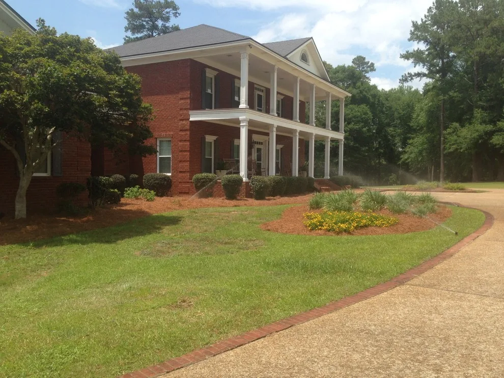 Michael E Jones Landscaping&Irrigation - Photo 10
