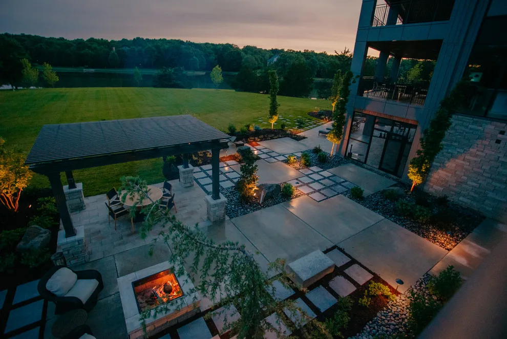 Columbia MO Modern Large Scale by Rost, Inc. - Photo 15