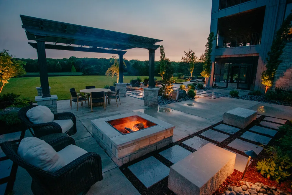 Columbia MO Modern Large Scale by Rost, Inc. - Photo 11