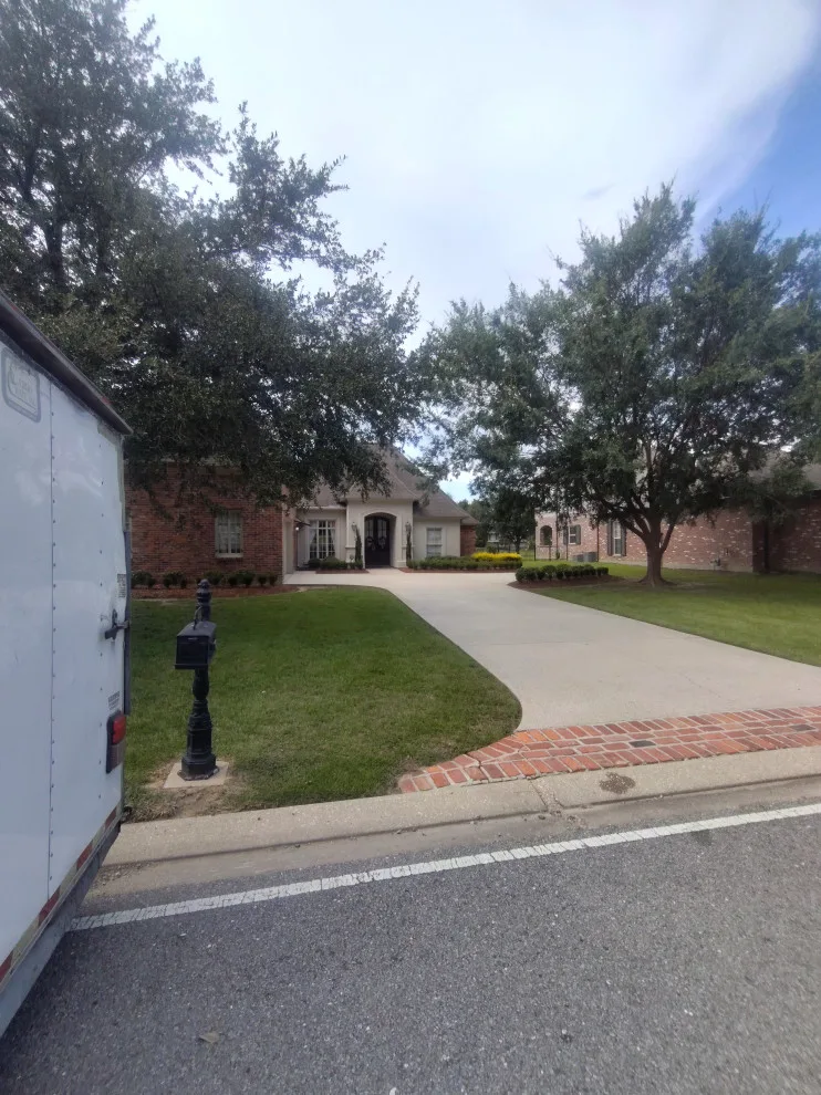 Cangelosi Lawns LLC - Photo 3