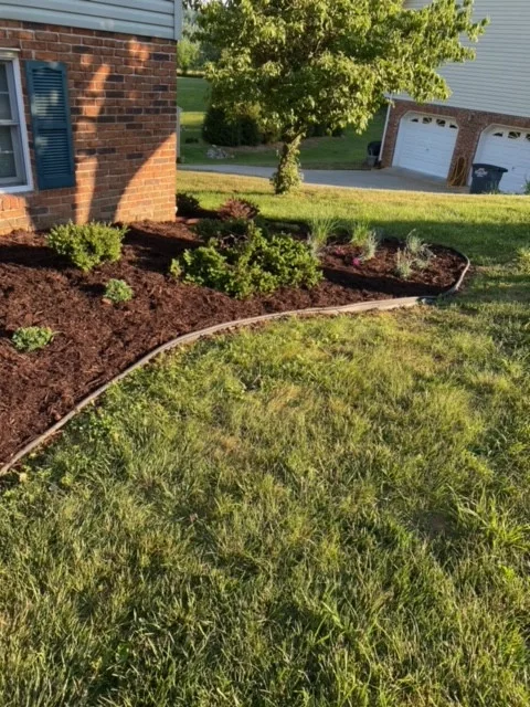 McDaniel's Landscaping - Photo 11