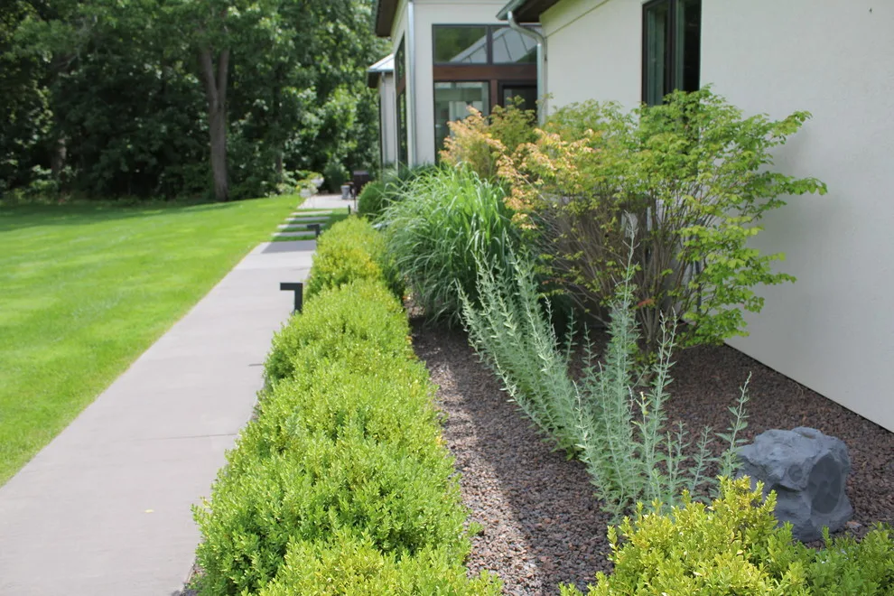 Contemporary Outdoor Garden Design by The Bruce Company - Photo 8
