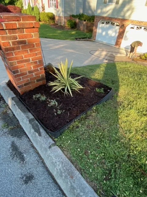 McDaniel's Landscaping - Photo 10