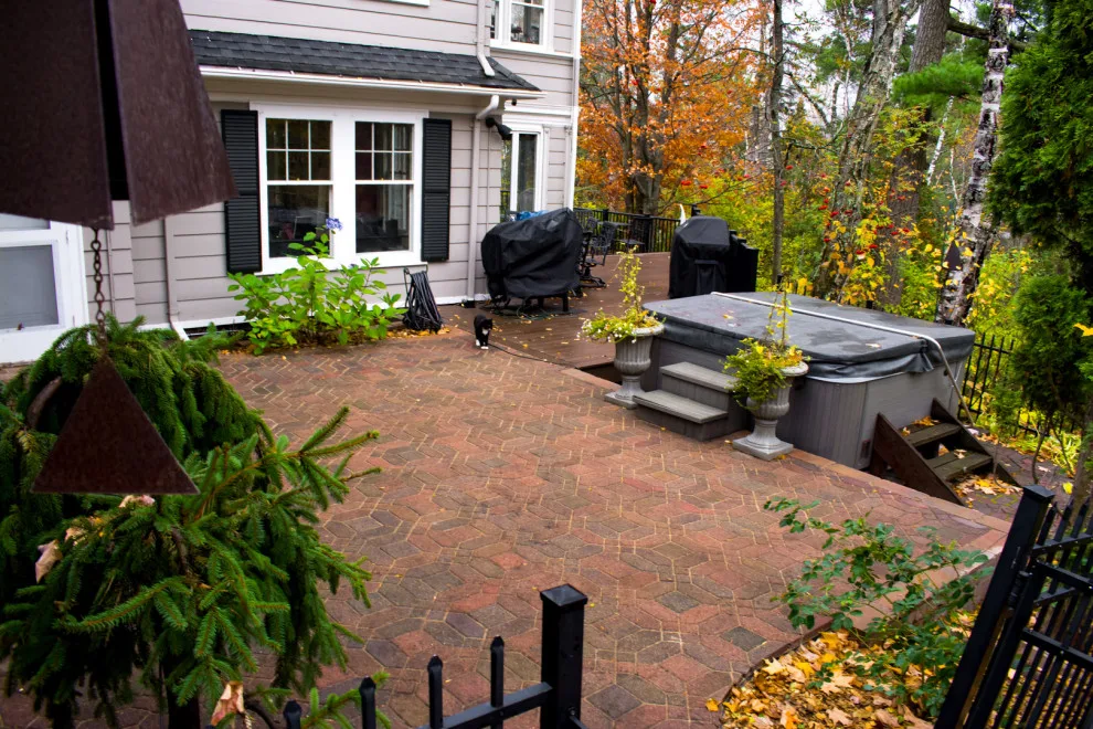Outdoor Spaces by CHS Superior Landscaping - Photo 10
