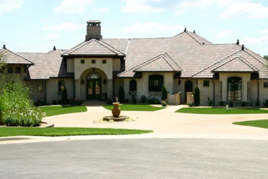 HCW Landscaping & Maintenance - Photo 5