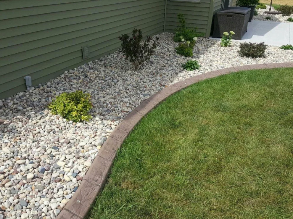 Cuttin' It Close Lawn Care And Landscaping - Photo 6