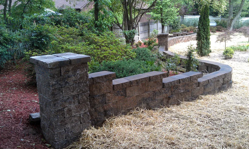 LawnSharks Of Chattanooga - Photo 2