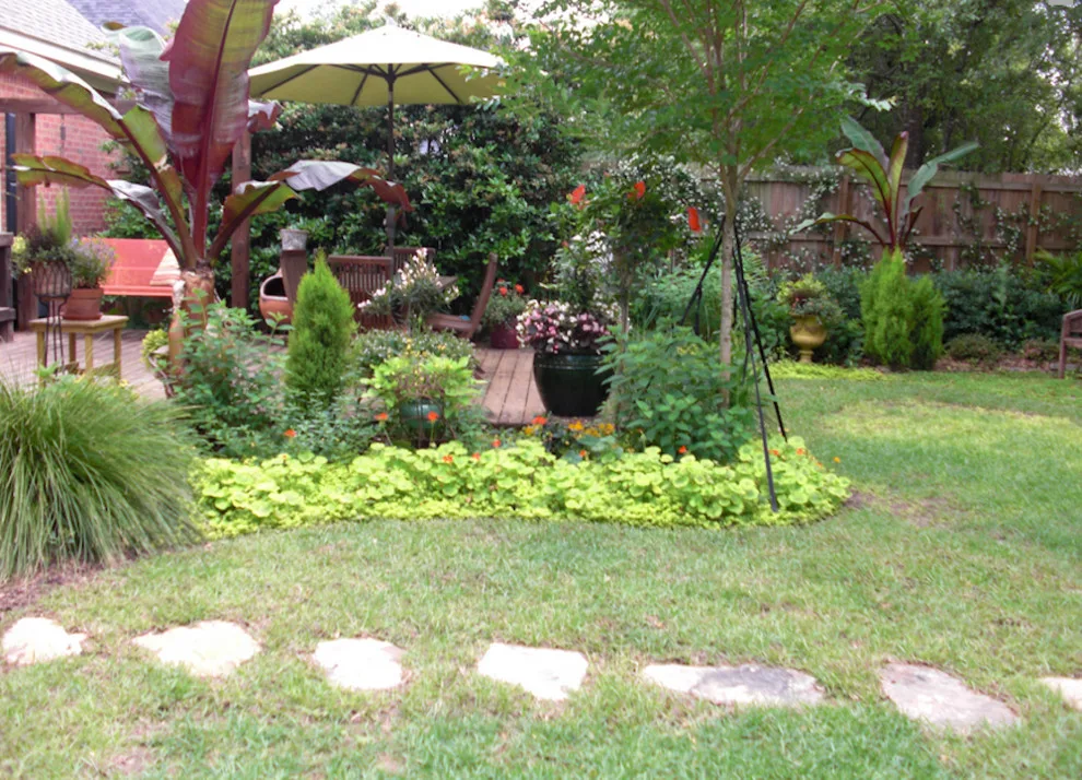 Buds N' Blossoms Nursery - Photo 6