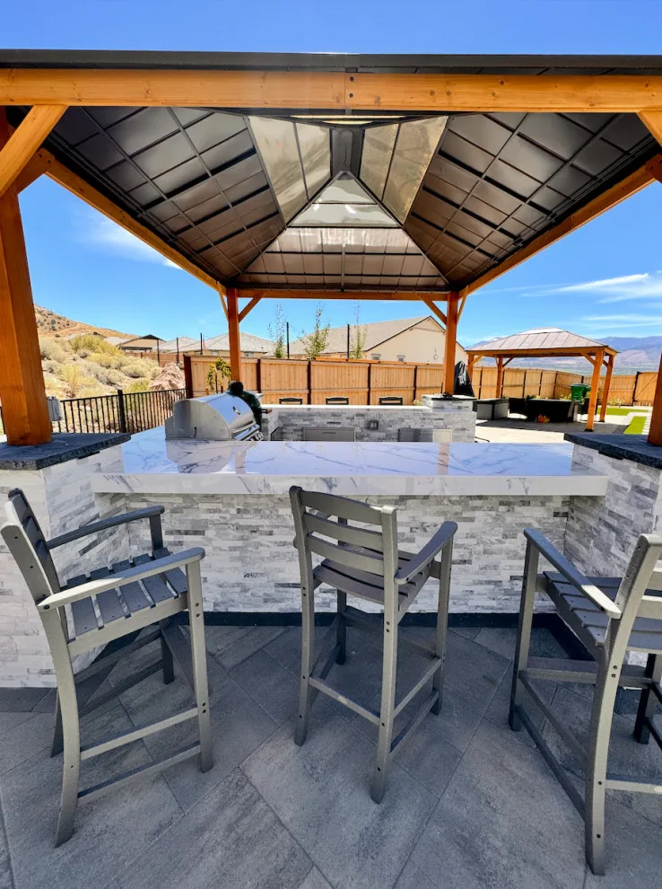 Alfresco Culinary Spaces by 2 Crazy Gardeners Landscaping - Photo 2