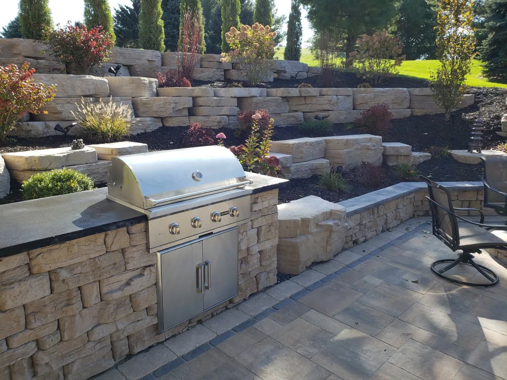 Outdoor Living Space with Rosetta Outcropping Stone by Outdoor Innovations - Photo 3
