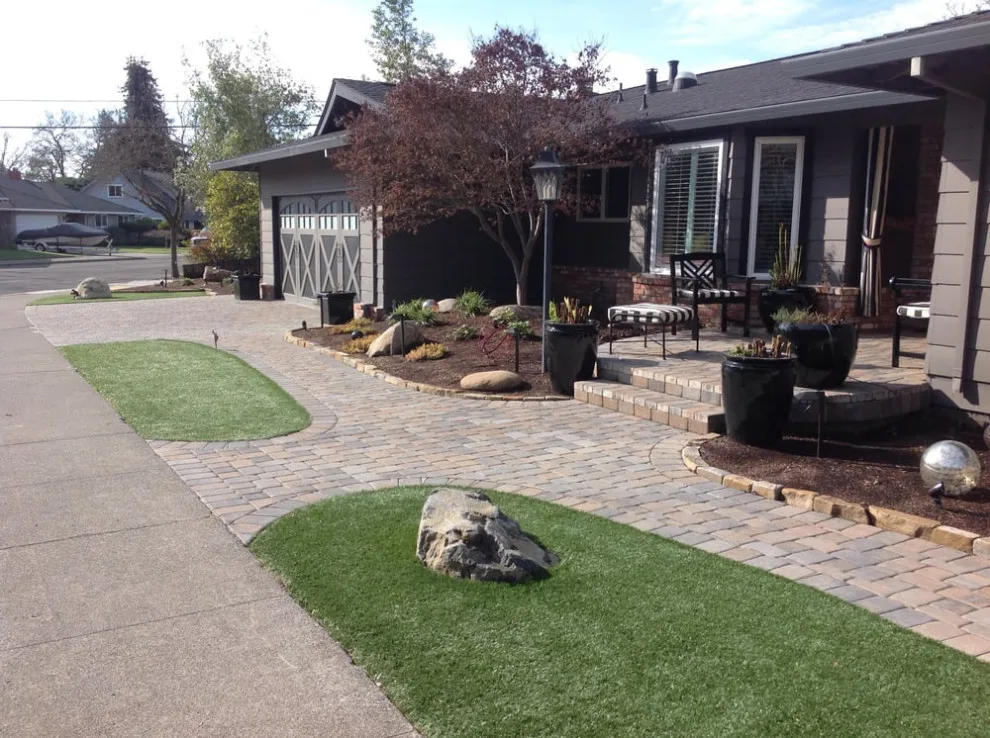 Outdoor Landscaping and Paver Installations by Nickel Creek Landscape & Design - Photo 3