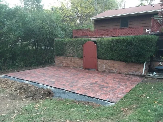 Outdoor Pathways and Patios by Landscape Innovation - Photo 3