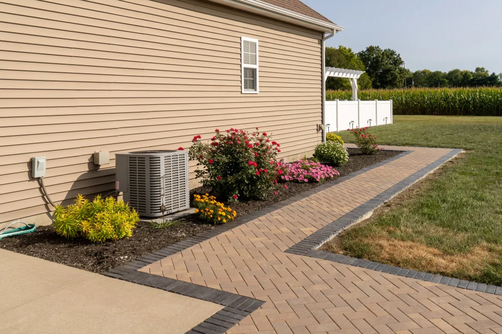 Sidewalk Paving and Retaining Wall by Okaw Prairie Landscapes - Photo 2