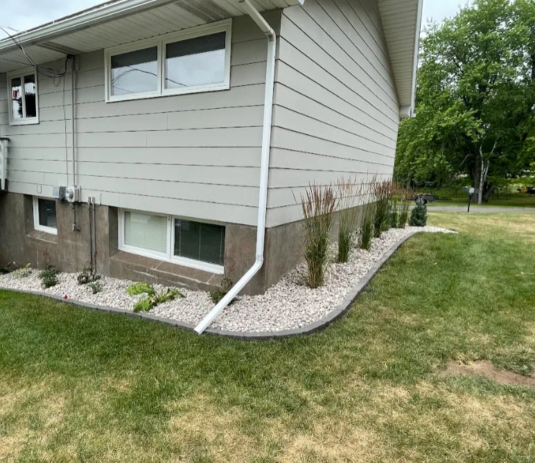 Duluth, MN Bed Designs by Piedmont by CHS Superior Landscaping - Photo 3