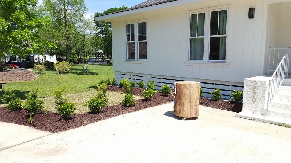Farmhouse Landscaping for the Front Yard by Twisted Vines Lawn & Landscaping - Photo 10