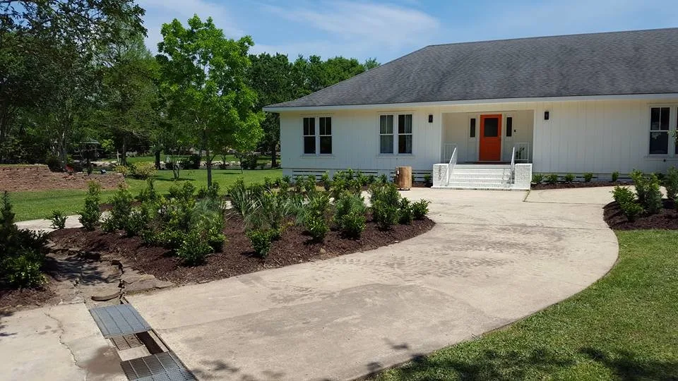Farmhouse Landscaping for the Front Yard by Twisted Vines Lawn & Landscaping - Photo 9
