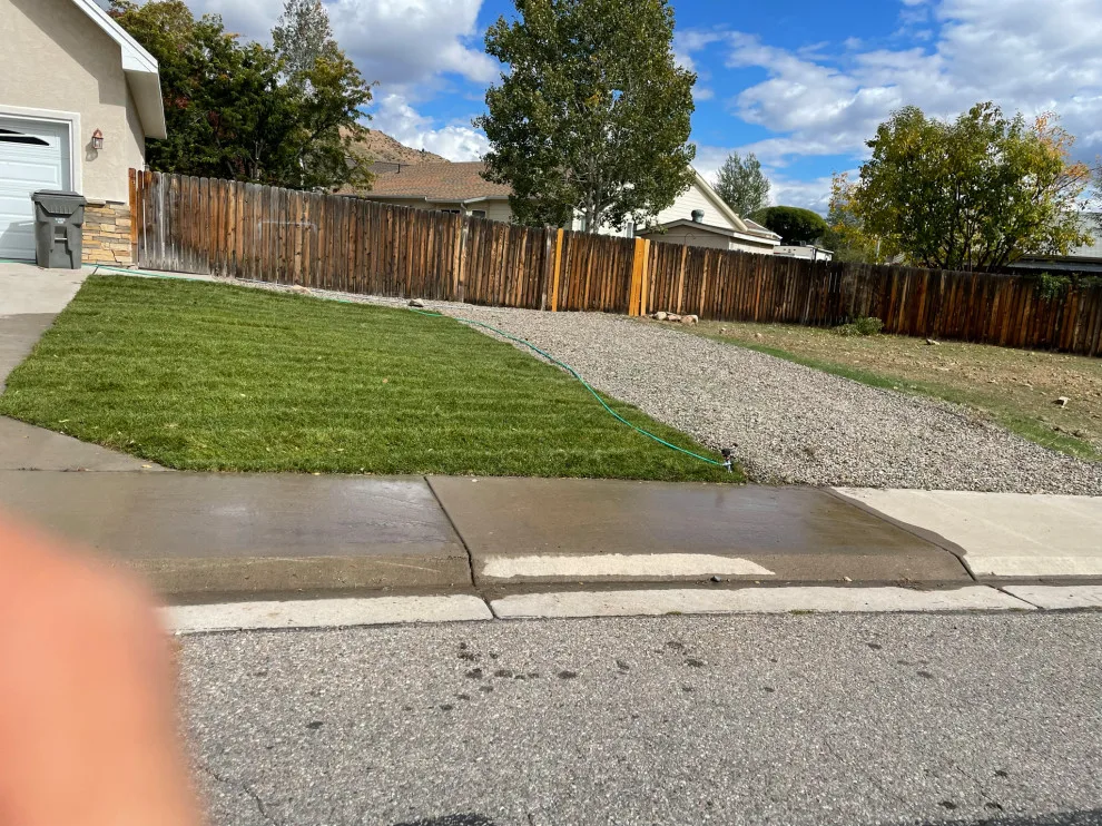 Diaz Landscaping - Photo 9
