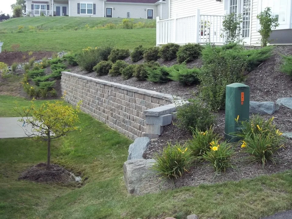 Wall Retention Systems by Northern Scapes, Inc - Photo 4