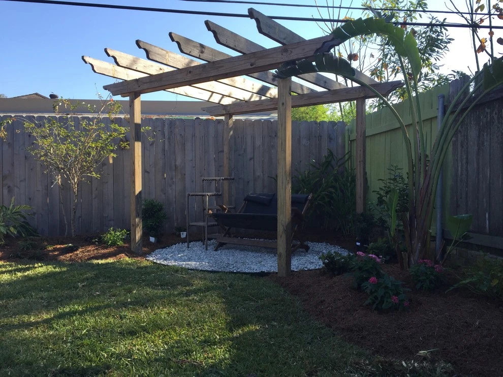 Arbor in the Corner by Greenman Dan, Inc. - Photo 4