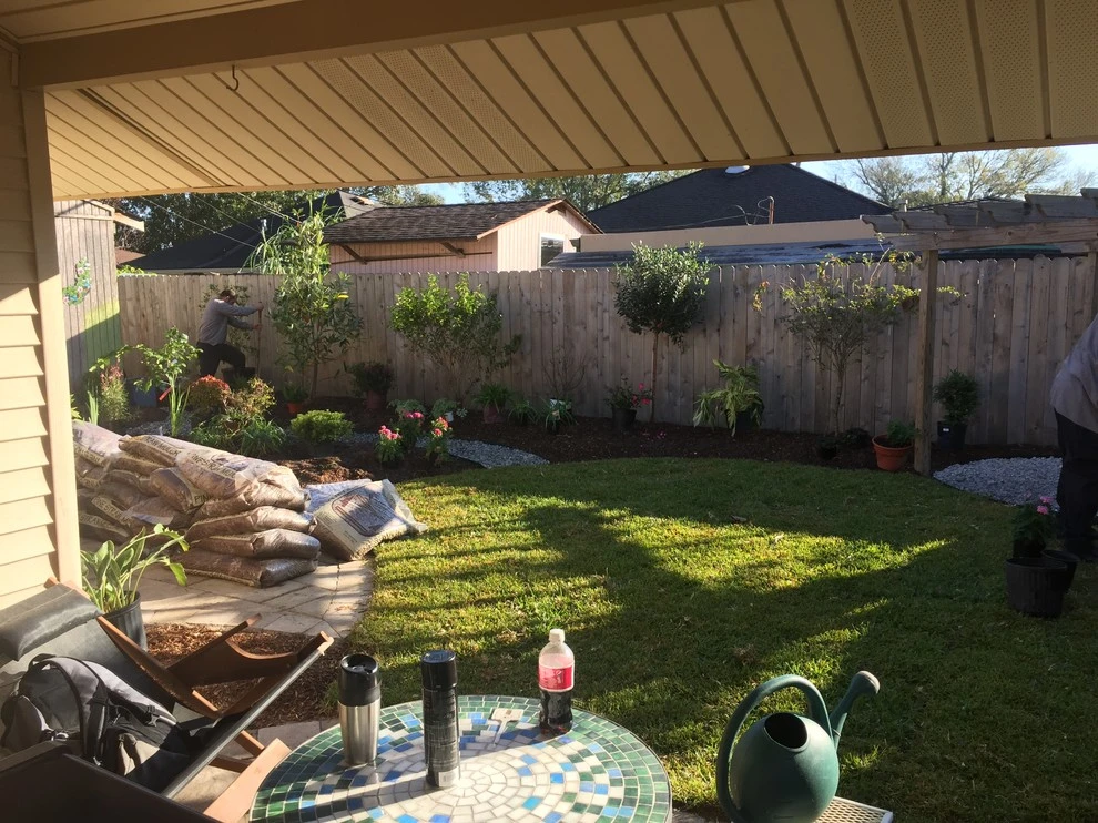 Arbor in the Corner by Greenman Dan, Inc. - Photo 2
