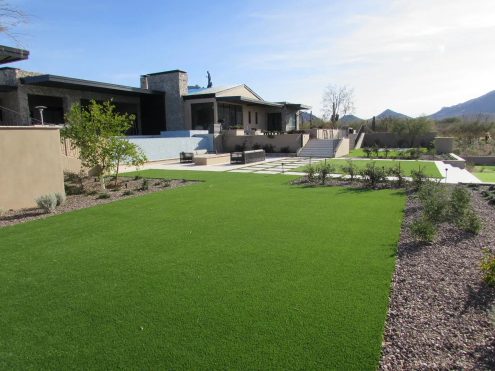 Scottdale Residence by AW Turf LLC - Photo 2