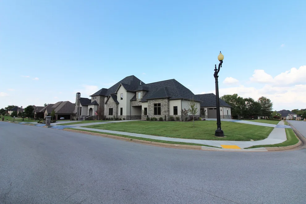 St. Valery Heights by O.A.K. Homes - Photo 11