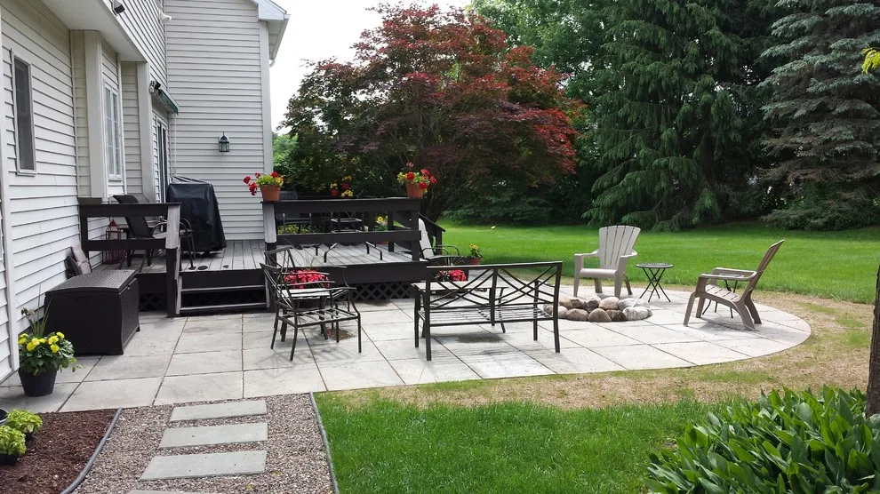 Pittsford Elatia Circle by Town & Country Enterprises Inc - Photo 2