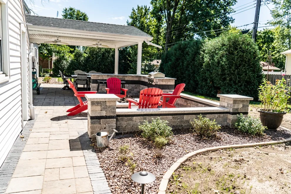 Unilock Outdoor Space by Okaw Prairie Landscapes - Photo 7