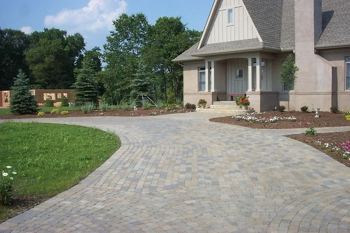 Warsaw and Syracuse Landscape Initiatives by Wihebrink Landscape Management, Inc. - Photo 18