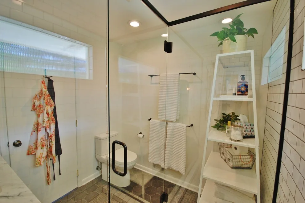 Marasco Restroom by Sweetwater Contracting - Photo 4