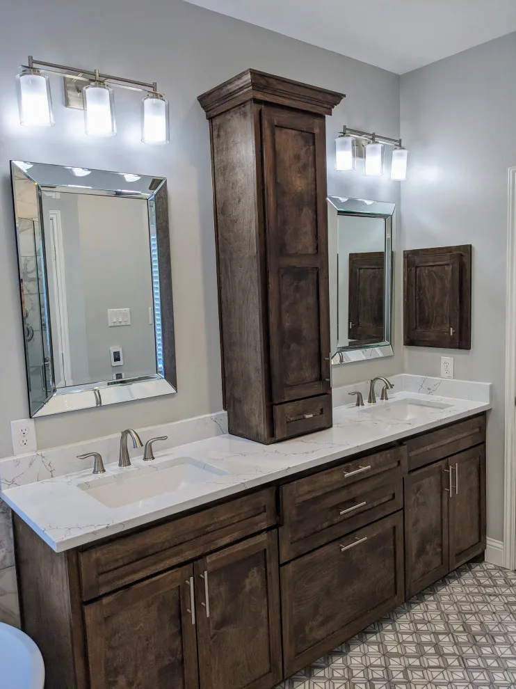 Espresso and marble bathroom by Prime & Precision - Photo 19