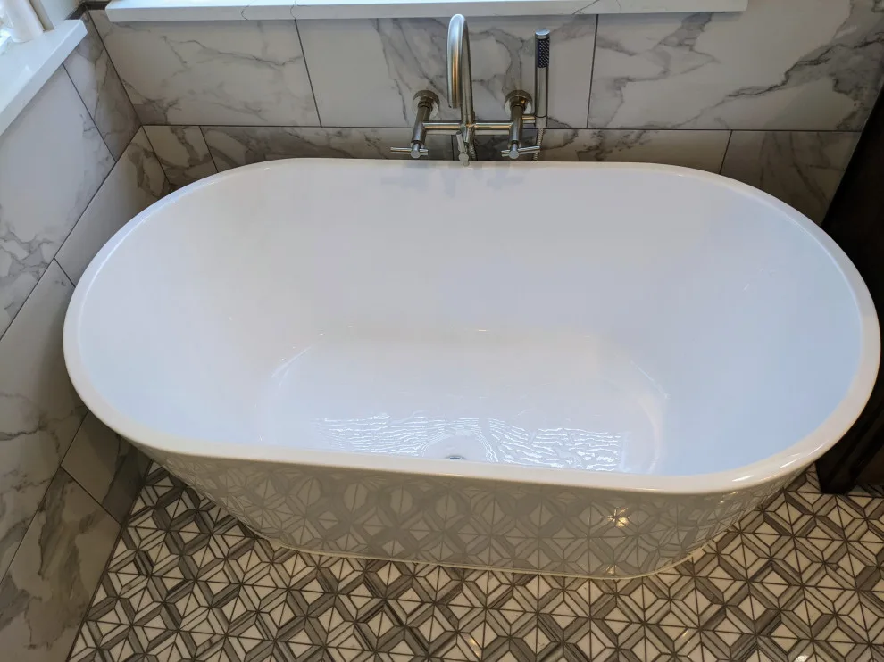 Espresso and marble bathroom by Prime & Precision - Photo 7