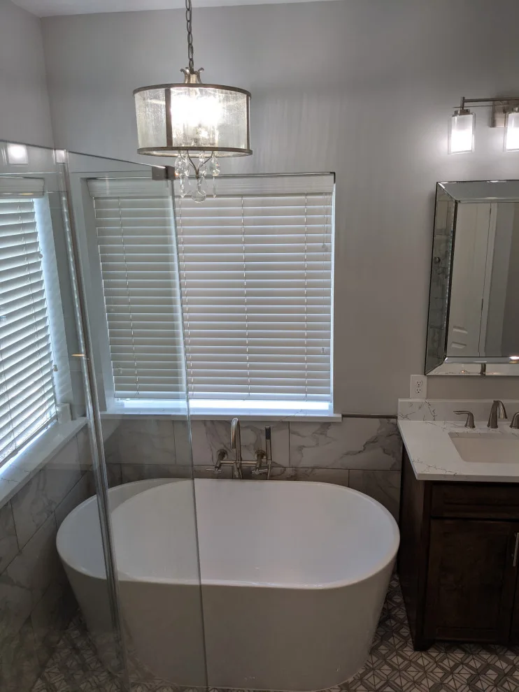 Espresso and marble bathroom by Prime & Precision - Photo 5
