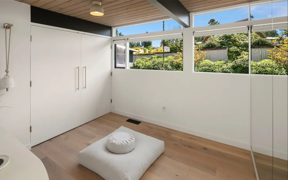 Ocean Vista by Emerald City Construction & Renovations - Photo 10