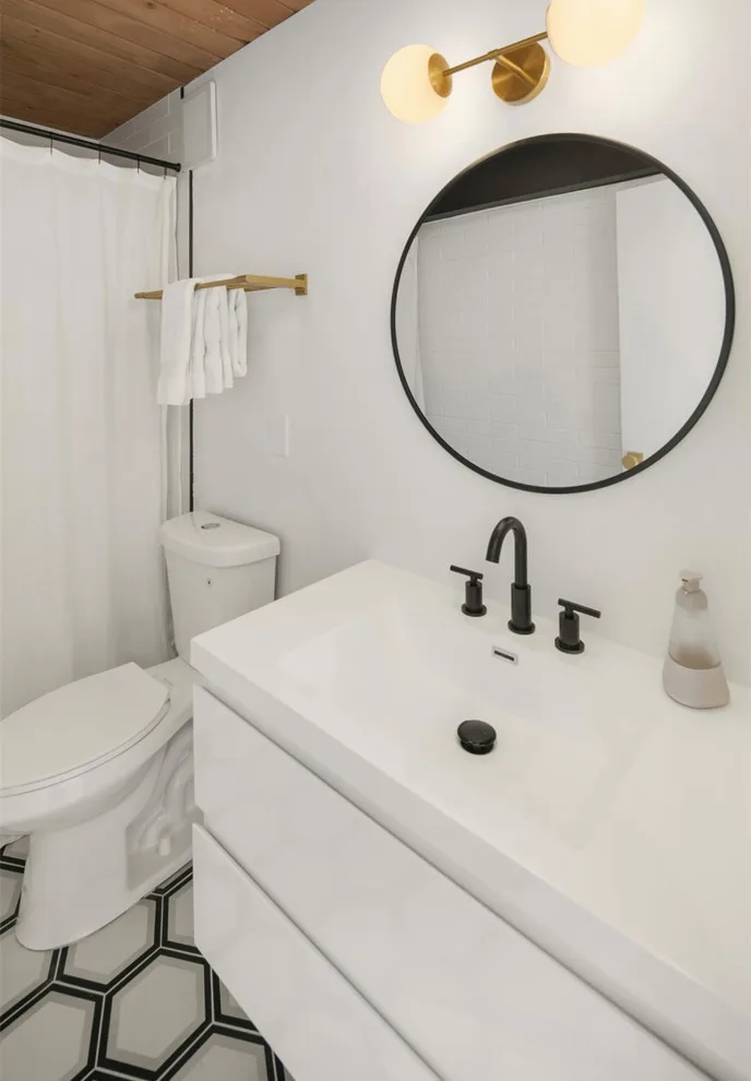 Ocean Vista by Emerald City Construction & Renovations - Photo 8