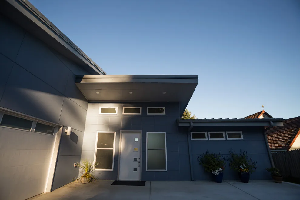 Purdy Custom Contemporary Home by Marlow by RCW Construction - Photo 8