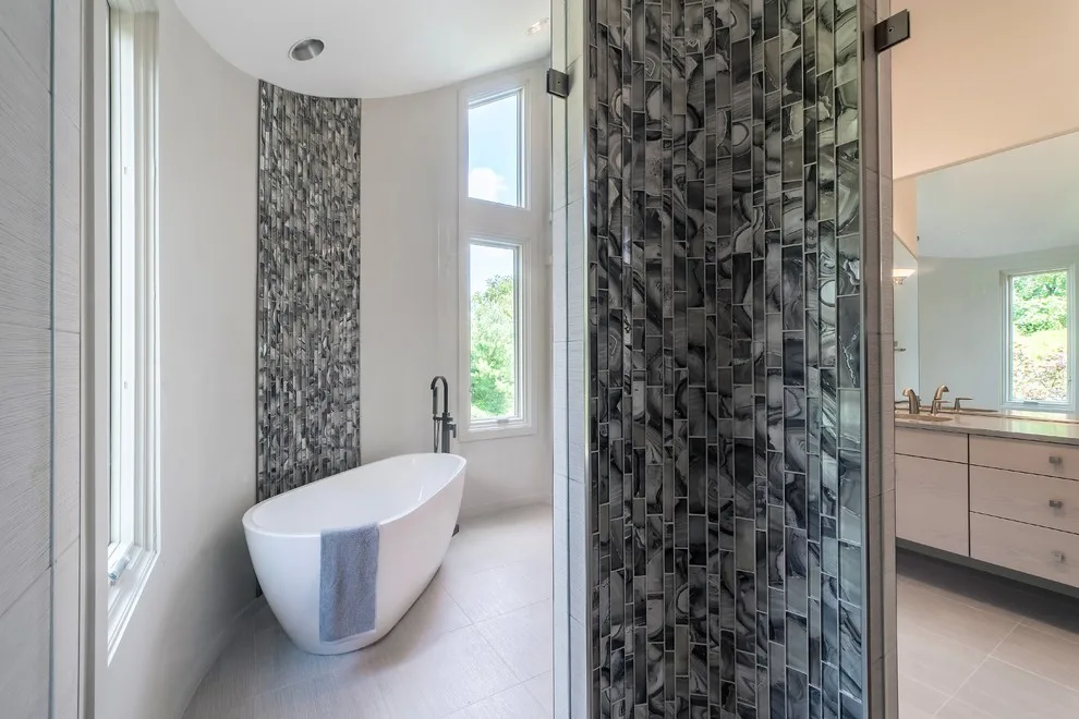 Elegant Curves in the Master Bath by Harte Remodels, LLC - Photo 6