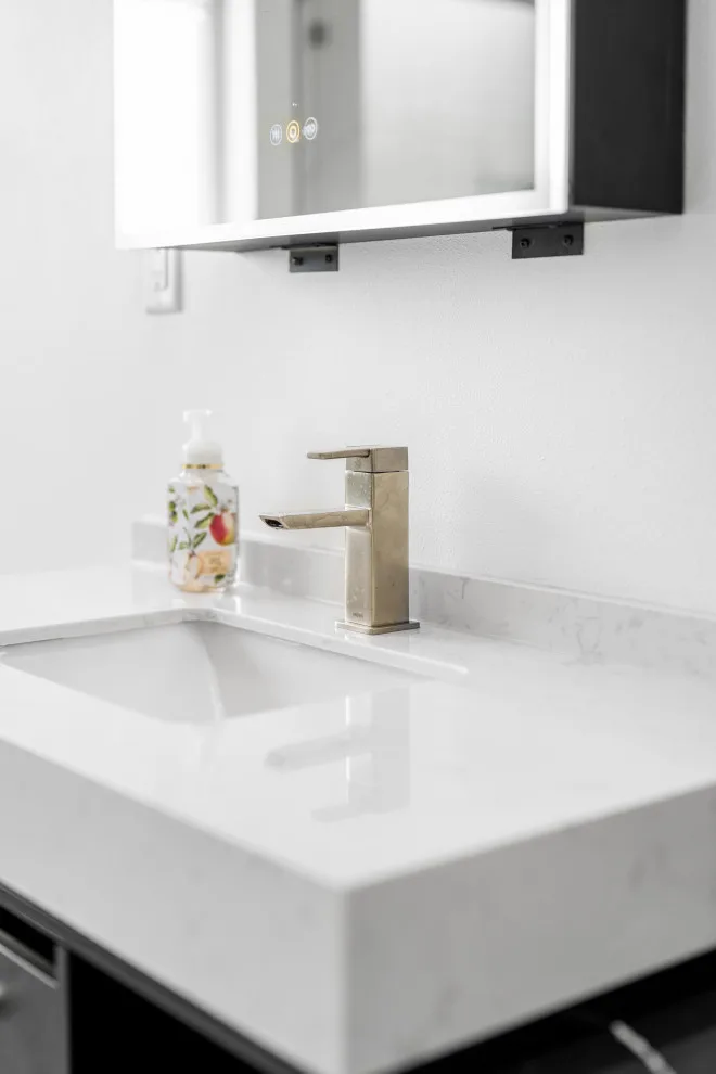 Bezruchuk Inc - Photo 6