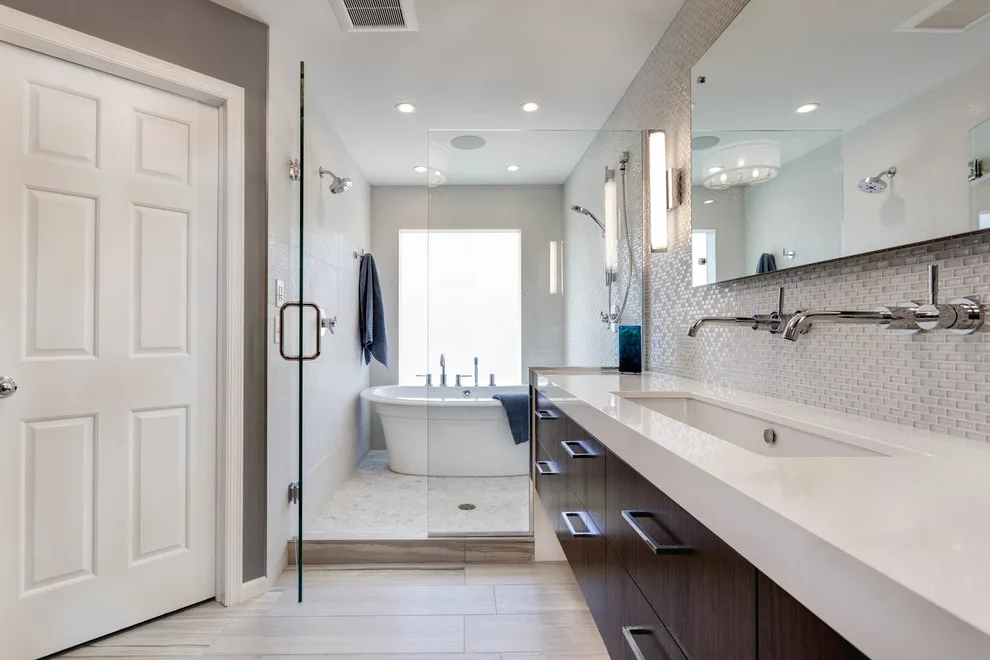 Luxurious Bathroom Suite with Bathtubs and Shower Area by Servigon Construction Group - Photo 3