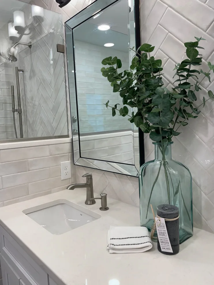 Eternal Luxury Bathroom by TG Construction & Design, Inc. - Photo 2