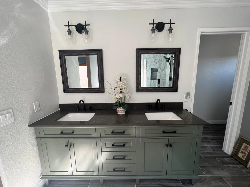 Primary bathroom by SBX ECO Construction, Inc. - Photo 4