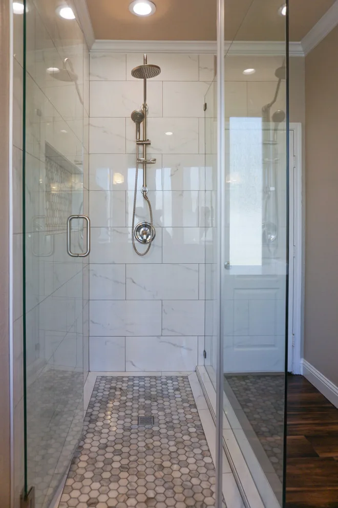 Melida's Bathroom Renovation by Romo Remodeling - Photo 5