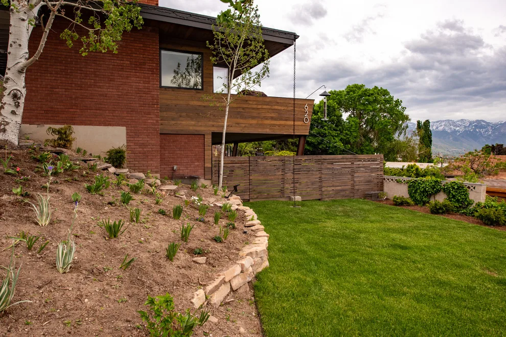 Mid-Century Avenues Revitalization by Living Home Construction - Photo 30