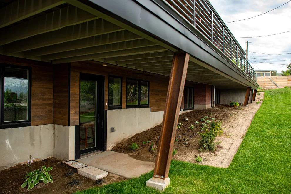 Mid-Century Avenues Revitalization by Living Home Construction - Photo 22