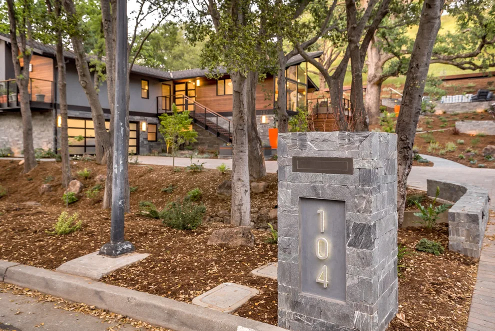 Modern Mid-Century Transformation - Los Gatos by Ammirato Construction, Inc. - Photo 25