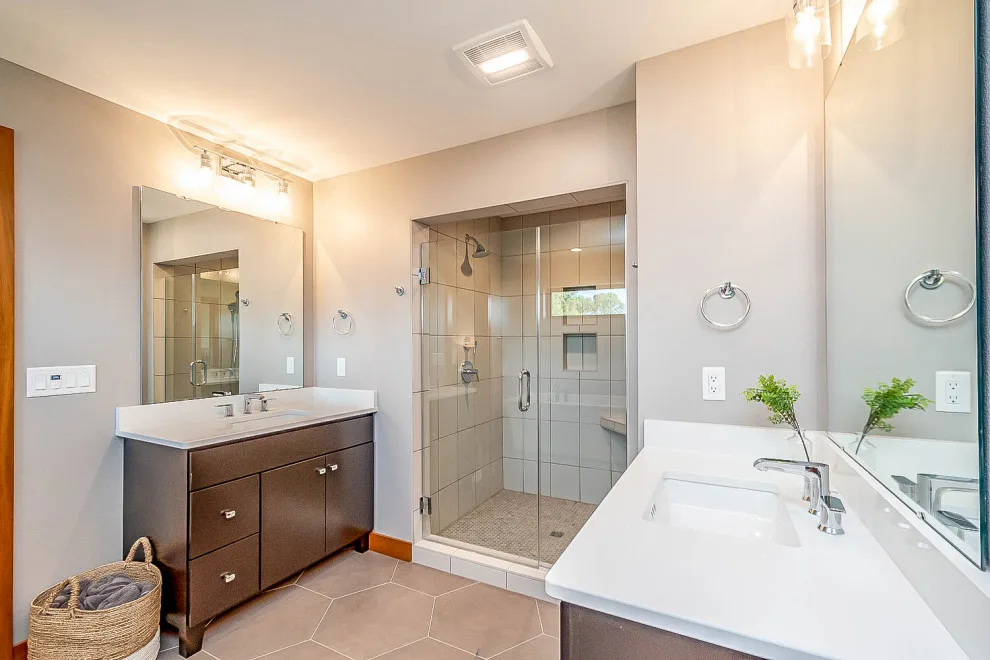 Mid-Century Style by Gary Frakes Construction - Photo 34