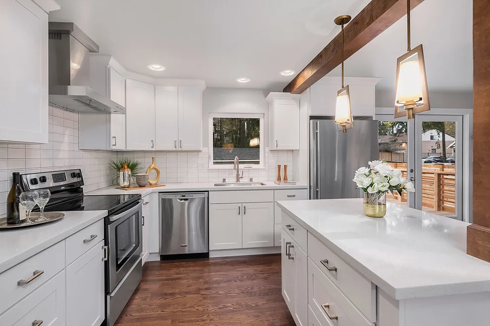 Mid-Century Style by Blue Water Design Build - Photo 2