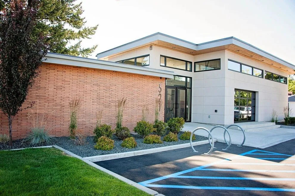 Mid-Century Design by JMT Builders - Photo 2