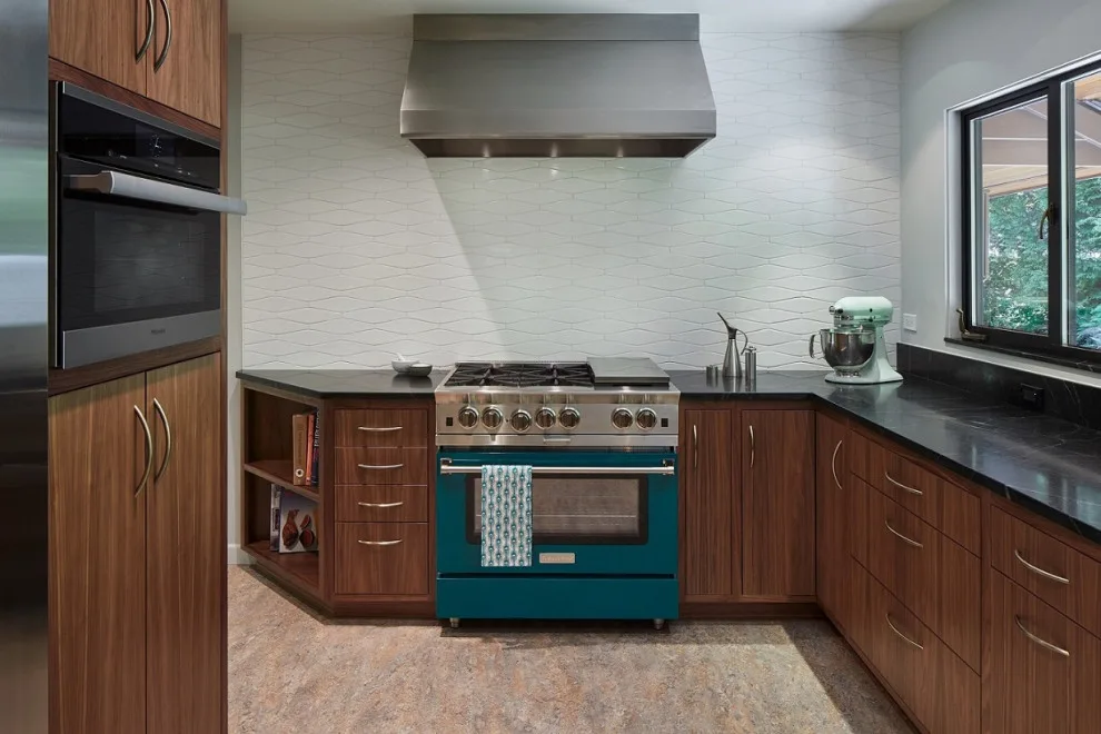 Retro Kitchen Design by Olson & Jones Construction, Inc - Photo 4