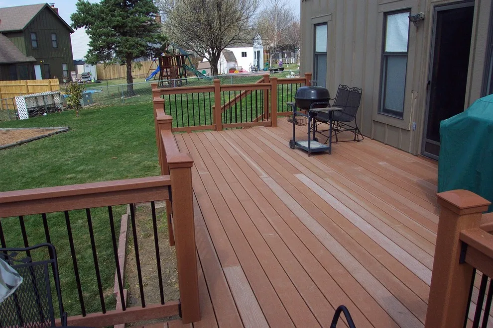 Miller - Evergrain composite decking in Kansas City by All Weather Decks - Photo 4